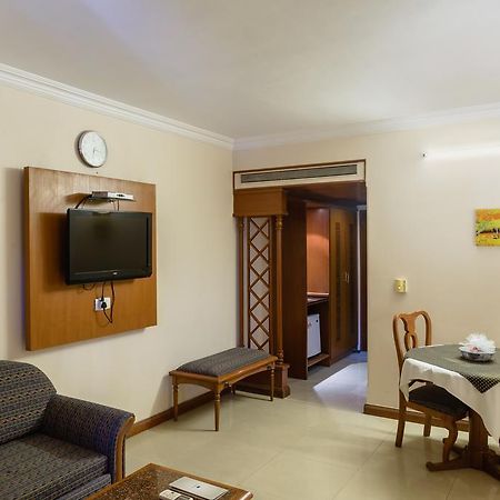 Quality Inn Palms Gāndhīdhām Eksteriør bilde