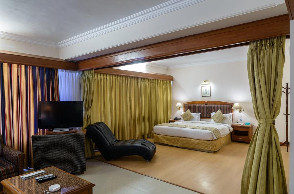 Quality Inn Palms Gāndhīdhām Eksteriør bilde