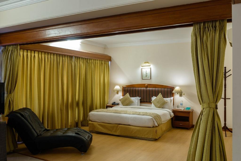 Quality Inn Palms Gāndhīdhām Eksteriør bilde