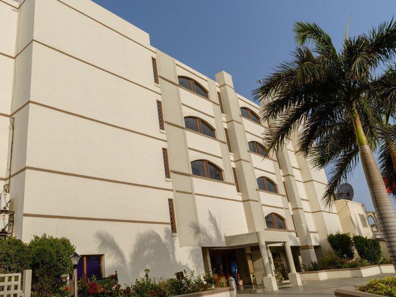 Quality Inn Palms Gāndhīdhām Eksteriør bilde