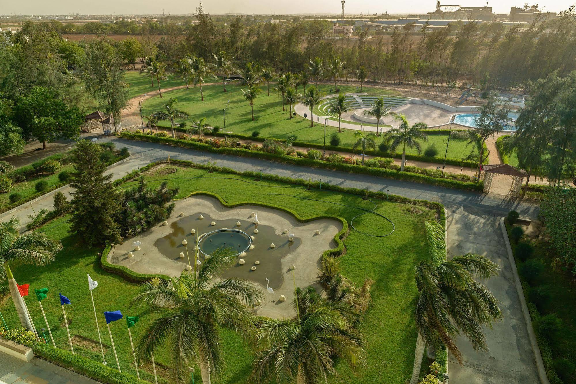 Quality Inn Palms Gāndhīdhām Eksteriør bilde